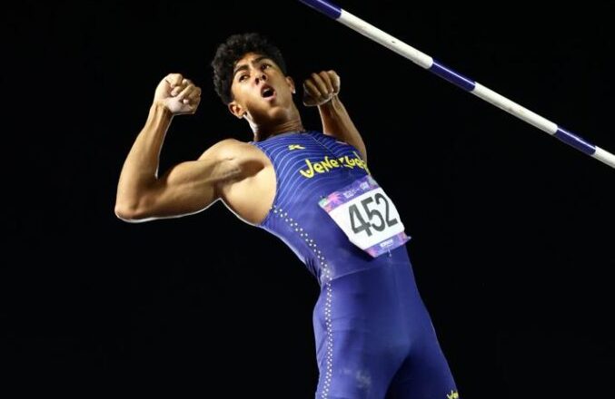 ASU 2025: Ricardo Montes de Oca, orgullo de Lara, conquista oro y récord en Paraguay